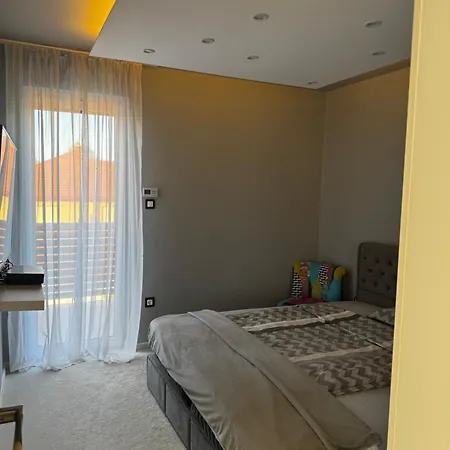 Belle Casa ديبريتْسين